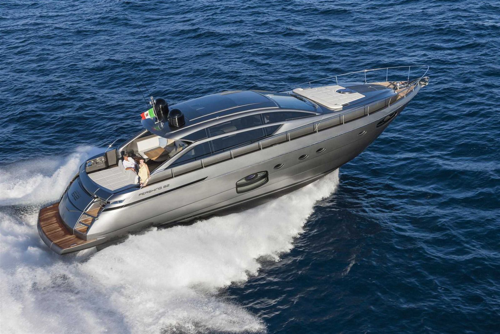 Pershing 62