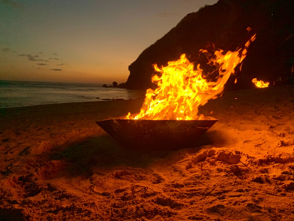 Qué hacer en Ibiza la NOCHE de San Juan 1 Hoguera en ibiza